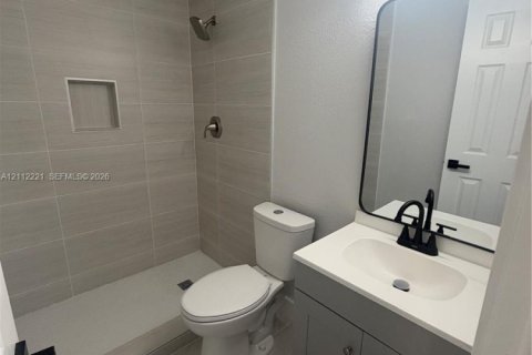 Villa ou maison à vendre à Tamarac, Floride: 2 chambres, 89.93 m2 № 2437464 - photo 7