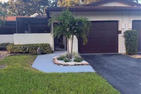Villa ou maison à Tamarac, Floride 2 chambres, 89.93 m2 № 2437464
