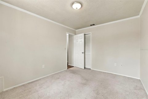 House in Tarpon Springs, Florida 3 bedrooms, 149.94 sq.m. № 2429604 - photo 25