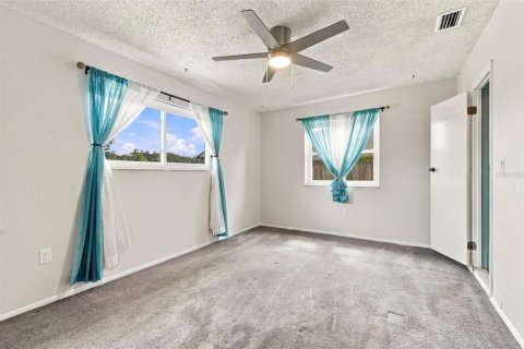 House in Tarpon Springs, Florida 3 bedrooms, 149.94 sq.m. № 2429604 - photo 29