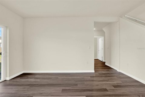 Casa en venta en Apopka, Florida, 5 dormitorios, 247.4 m2 № 1776655 - foto 4