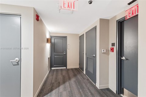 Copropriété à vendre à Miami, Floride: 3 chambres, 144.09 m2 № 2409414 - photo 14