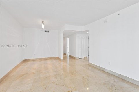 Copropriété à vendre à Miami, Floride: 3 chambres, 144.09 m2 № 2409414 - photo 24