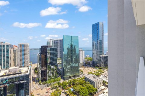 Copropriété à vendre à Miami, Floride: 3 chambres, 144.09 m2 № 2409414 - photo 13