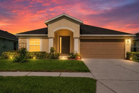 Casa en Brooksville, Florida 4 dormitorios, 183.76 m2 № 2215167