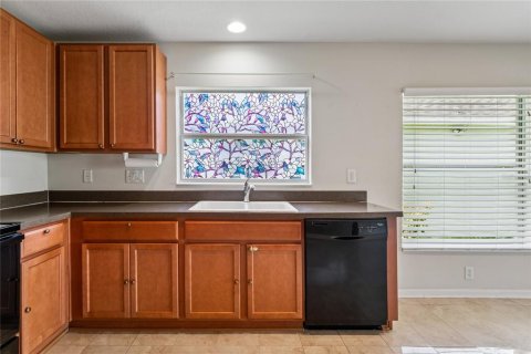 Casa en venta en Brooksville, Florida, 4 dormitorios, 183.76 m2 № 2215167 - foto 14