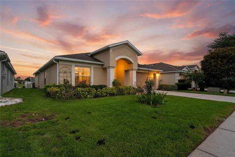 Casa en venta en Brooksville, Florida, 4 dormitorios, 183.76 m2 № 2215167 - foto 2