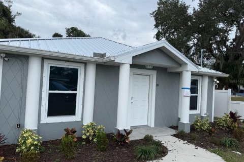 Villa ou maison à vendre à Arcadia, Floride: 4 chambres, 117.06 m2 № 2155793 - photo 3