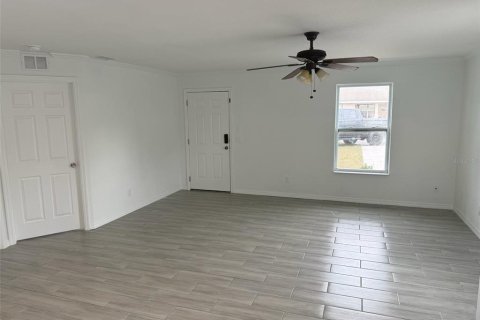 Villa ou maison à vendre à Arcadia, Floride: 4 chambres, 117.06 m2 № 2155793 - photo 4