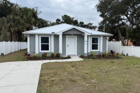 Villa ou maison à vendre à Arcadia, Floride: 4 chambres, 117.06 m2 № 2155793 - photo 2