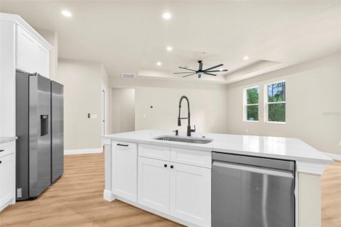 House in Weeki Wachee, Florida 4 bedrooms, 201.23 sq.m. № 1847201 - photo 30