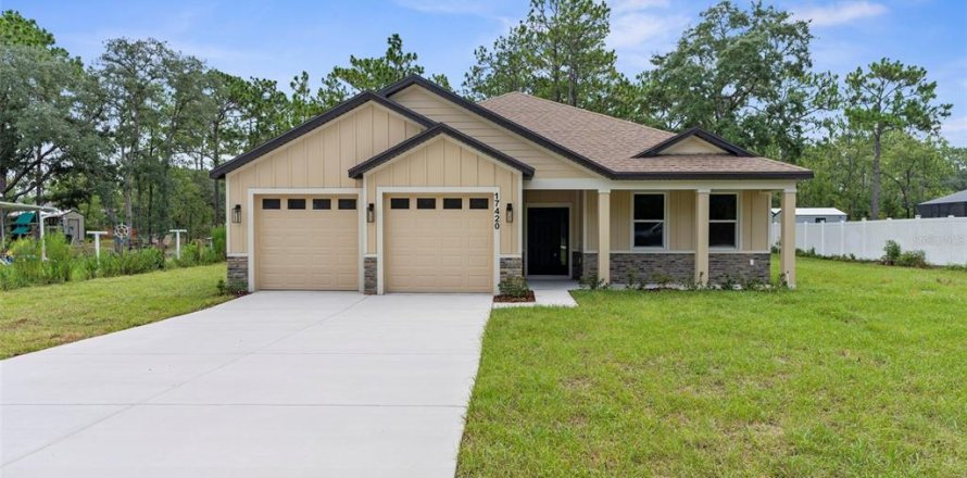 House in Weeki Wachee, Florida 4 bedrooms, 201.23 sq.m. № 1847201