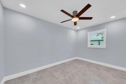 House in Saint Pete Beach, Florida 3 bedrooms, 130.06 sq.m. № 2209295 - photo 30