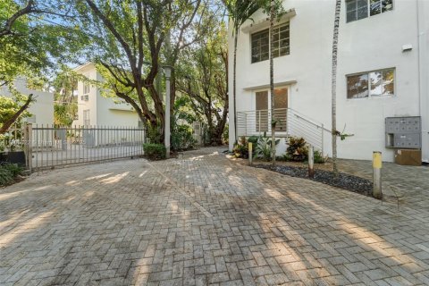 Condominio en venta en Miami Beach, Florida, 1 dormitorio, 76.74 m2 № 1738982 - foto 18