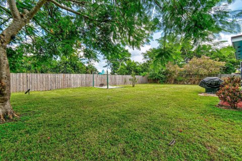 Villa ou maison à louer à Port St. Lucie, Floride: 3 chambres, 117.43 m2 № 2286047 - photo 24