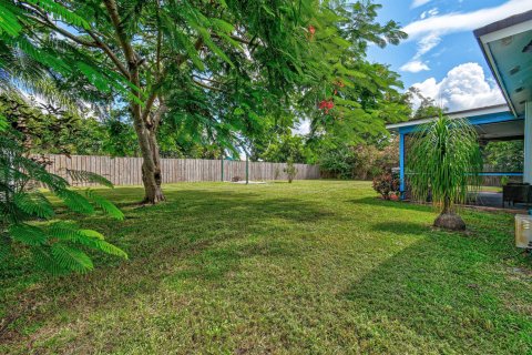 Villa ou maison à louer à Port St. Lucie, Floride: 3 chambres, 117.43 m2 № 2286047 - photo 23