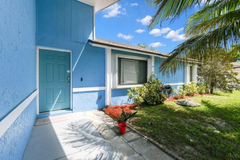 Villa ou maison à Port St. Lucie, Floride 3 chambres, 117.43 m2 № 2286047