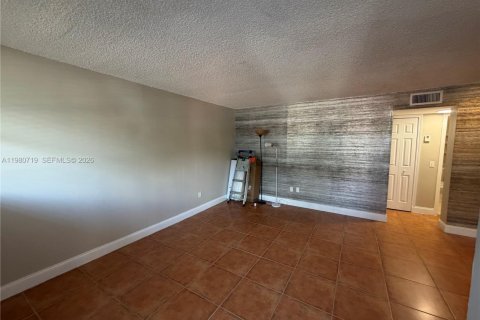 Снять в аренду квартиру в Норт-Бей-Виллидж, Флорида 1 спальня, 57.6м2, № 2044146 - фото 25