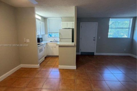 Снять в аренду квартиру в Норт-Бей-Виллидж, Флорида 1 спальня, 57.6м2, № 2044146 - фото 7