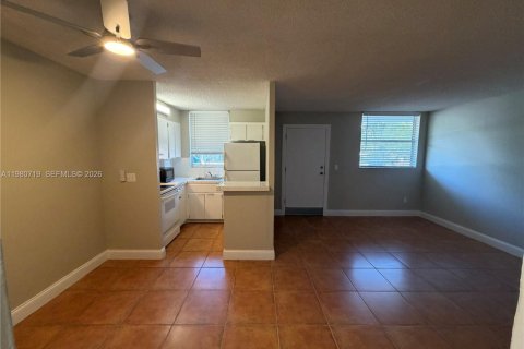 Снять в аренду квартиру в Норт-Бей-Виллидж, Флорида 1 спальня, 57.6м2, № 2044146 - фото 8