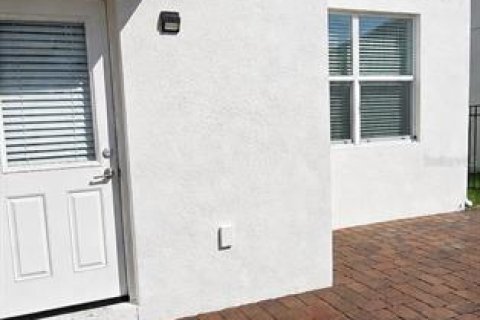 House in Orlando, Florida 3 bedrooms, 204.66 sq.m. № 2120848 - photo 19