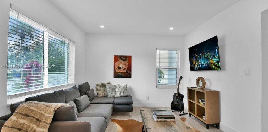 Villa ou maison à Miami, Floride 2 chambres, 102.19 m2 № 2434330