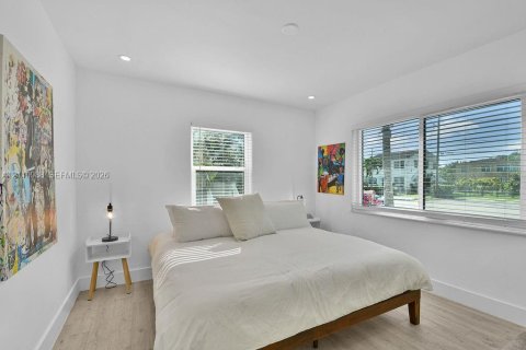 Villa ou maison à louer à Miami, Floride: 2 chambres, 102.19 m2 № 2434330 - photo 7