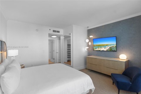 Condo in Miami Beach, Florida, 2 bedrooms № 1978717 - photo 23
