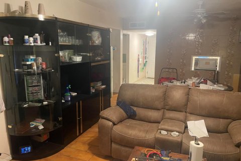Купить кондоминиум в Санрайз, Флорида 3 комнаты, 95.69м2, № 2146313 - фото 4