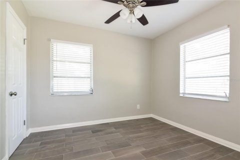 Villa ou maison à louer à Tampa, Floride: 3 chambres, 107.86 m2 № 1831388 - photo 13