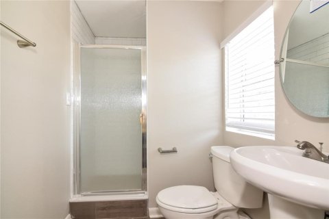 Villa ou maison à louer à Tampa, Floride: 3 chambres, 107.86 m2 № 1831388 - photo 12