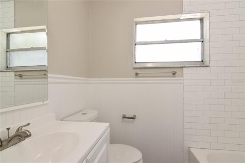 Villa ou maison à louer à Tampa, Floride: 3 chambres, 107.86 m2 № 1831388 - photo 11