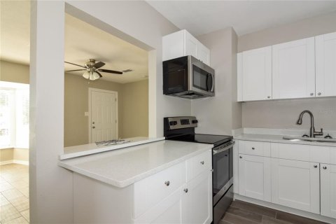 Villa ou maison à louer à Tampa, Floride: 3 chambres, 107.86 m2 № 1831388 - photo 7
