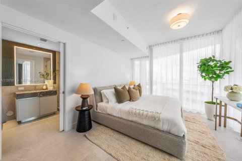 Condo in Miami Beach, Florida, 3 bedrooms  № 2078946 - photo 18