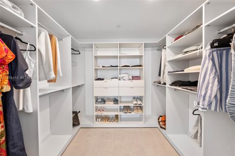 Condo in Miami Beach, Florida, 3 bedrooms  № 2078946 - photo 15