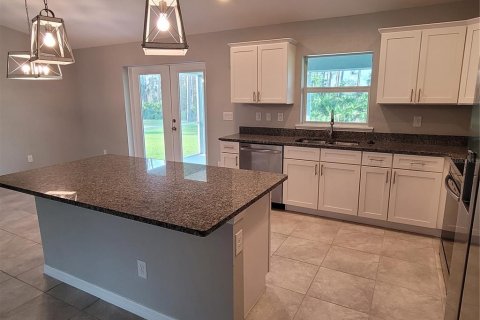 Casa en alquiler en Port Charlotte, Florida, 3 dormitorios, 152.36 m2 № 2114929 - foto 4