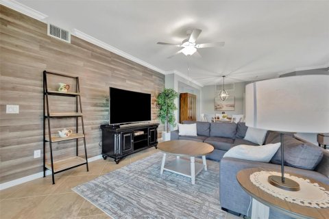Townhouse in Bradenton, Florida 3 bedrooms, 164.34 sq.m. № 2196716 - photo 10