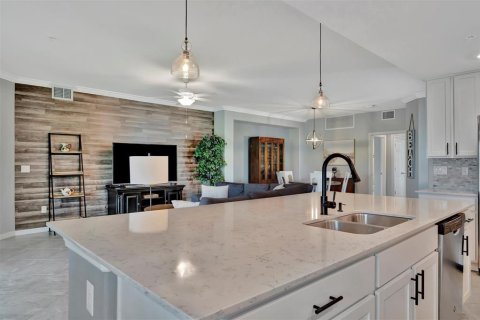 Townhouse in Bradenton, Florida 3 bedrooms, 164.34 sq.m. № 2196716 - photo 19