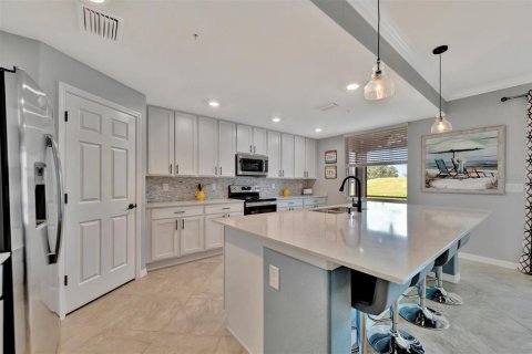 Townhouse in Bradenton, Florida 3 bedrooms, 164.34 sq.m. № 2196716 - photo 15