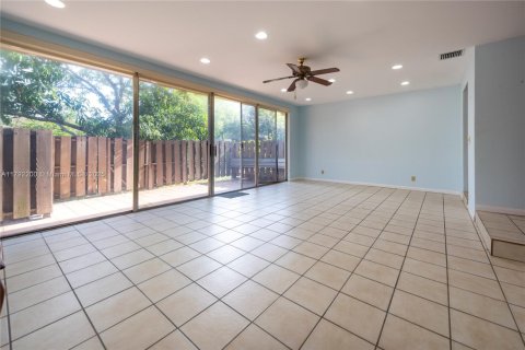 Townhouse in Plantation, Florida 3 bedrooms, 164.44 sq.m. № 1826033 - photo 11