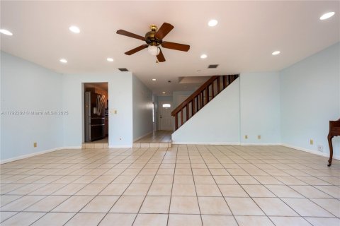 Townhouse in Plantation, Florida 3 bedrooms, 164.44 sq.m. № 1826033 - photo 15