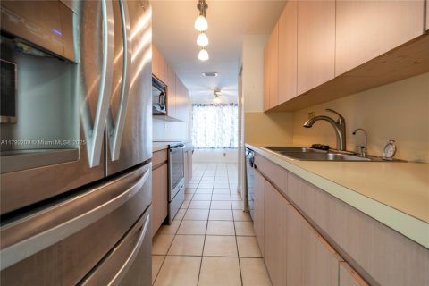 Townhouse in Plantation, Florida 3 bedrooms, 164.44 sq.m. № 1826033 - photo 9