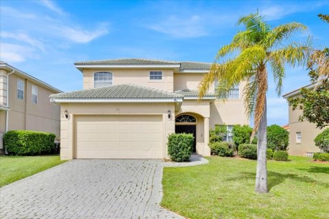 House in Davenport, Florida 5 bedrooms, 201.41 sq.m. № 1569295 - photo 1
