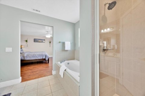 House in Davenport, Florida 5 bedrooms, 201.41 sq.m. № 1569295 - photo 25