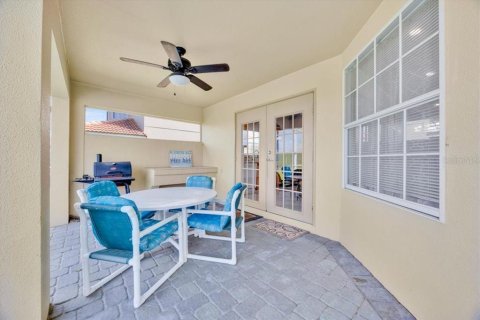 House in Davenport, Florida 5 bedrooms, 201.41 sq.m. № 1569295 - photo 30