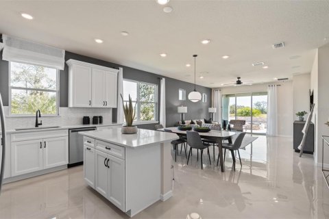 Villa ou maison à vendre à Winter Garden, Floride: 2 chambres, 146.69 m2 № 1797906 - photo 6