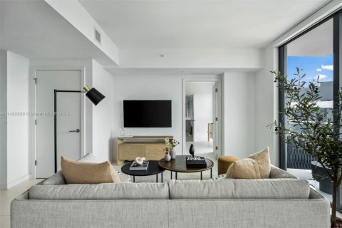 Copropriété à louer à Miami, Floride: 2 chambres, 87.7 m2 № 2080039 - photo 2