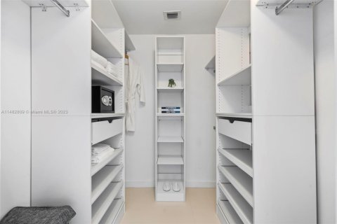 Copropriété à louer à Miami, Floride: 2 chambres, 87.7 m2 № 2080039 - photo 21