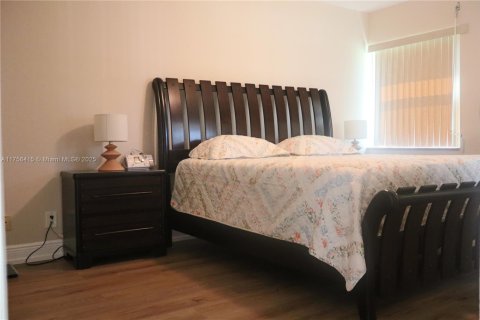 Condominio en venta en Deerfield Beach, Florida, 2 dormitorios, 94.02 m2 № 1861763 - foto 17