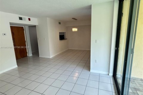 Condominio en alquiler en Miami, Florida, 2 dormitorios, 83.43 m2 № 2025715 - foto 9